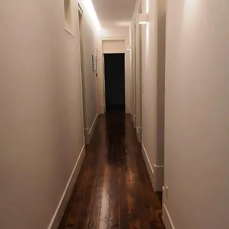 Stunning Marques De Pombal Apartment Lisbon
